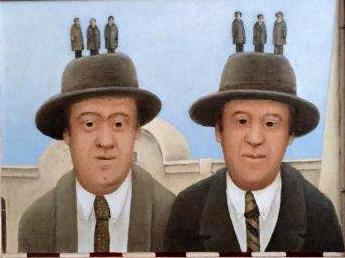 tweemannenmetgrijzehoed